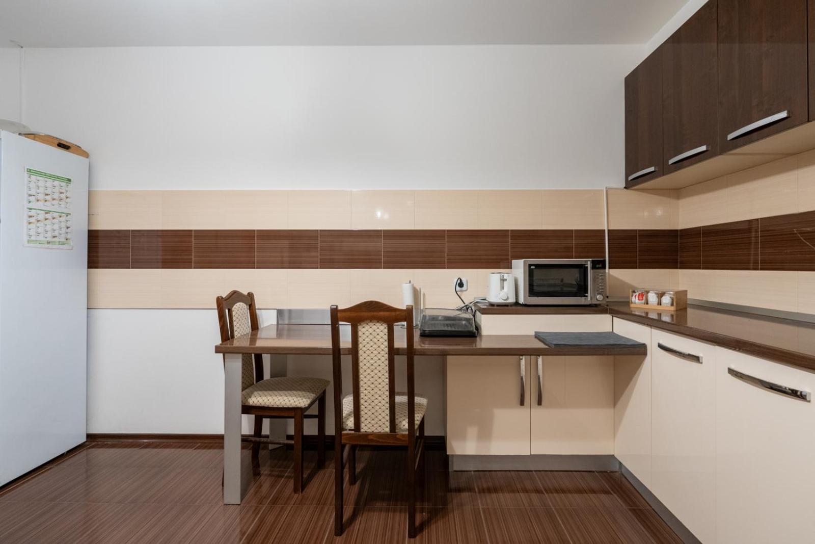 Farawayhomes Aparthotel Near Vienna Airport - Anytime Self Check-In Bruck an der Leitha Εξωτερικό φωτογραφία