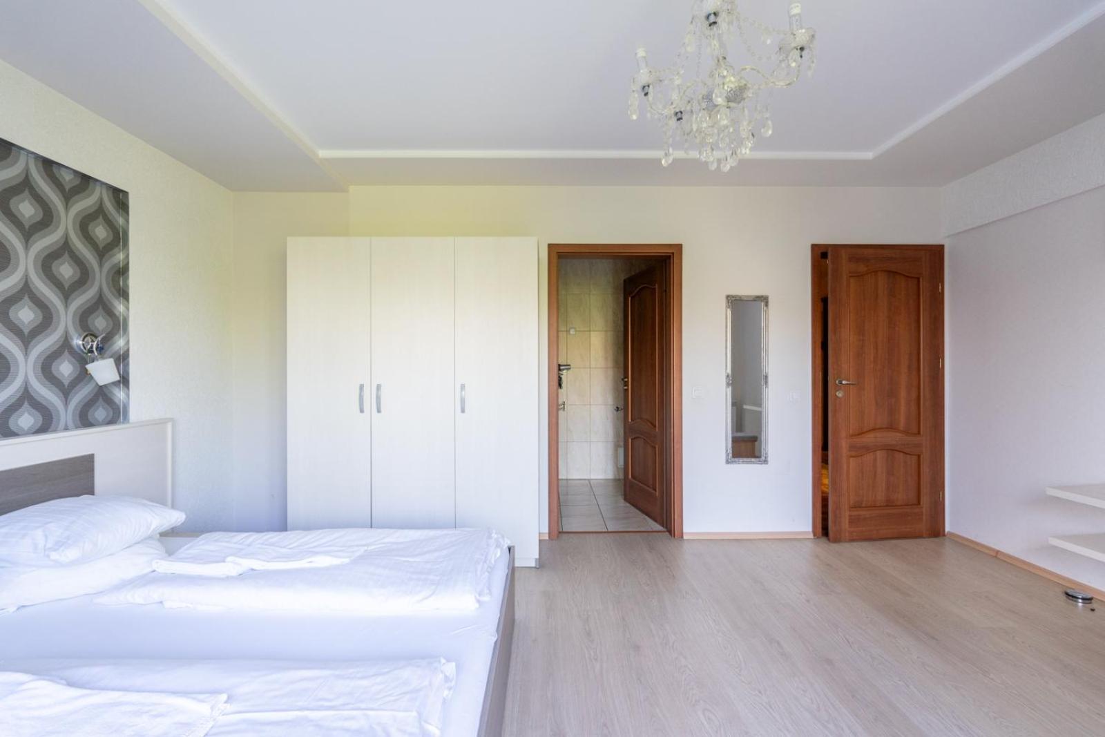 Farawayhomes Aparthotel Near Vienna Airport - Anytime Self Check-In Bruck an der Leitha Εξωτερικό φωτογραφία